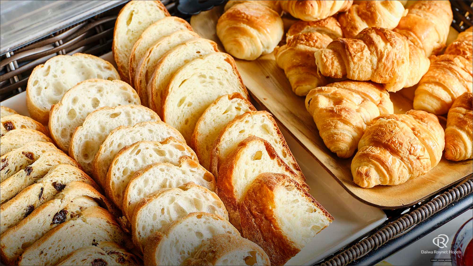 Breakfast buffet (Budo no Ki)