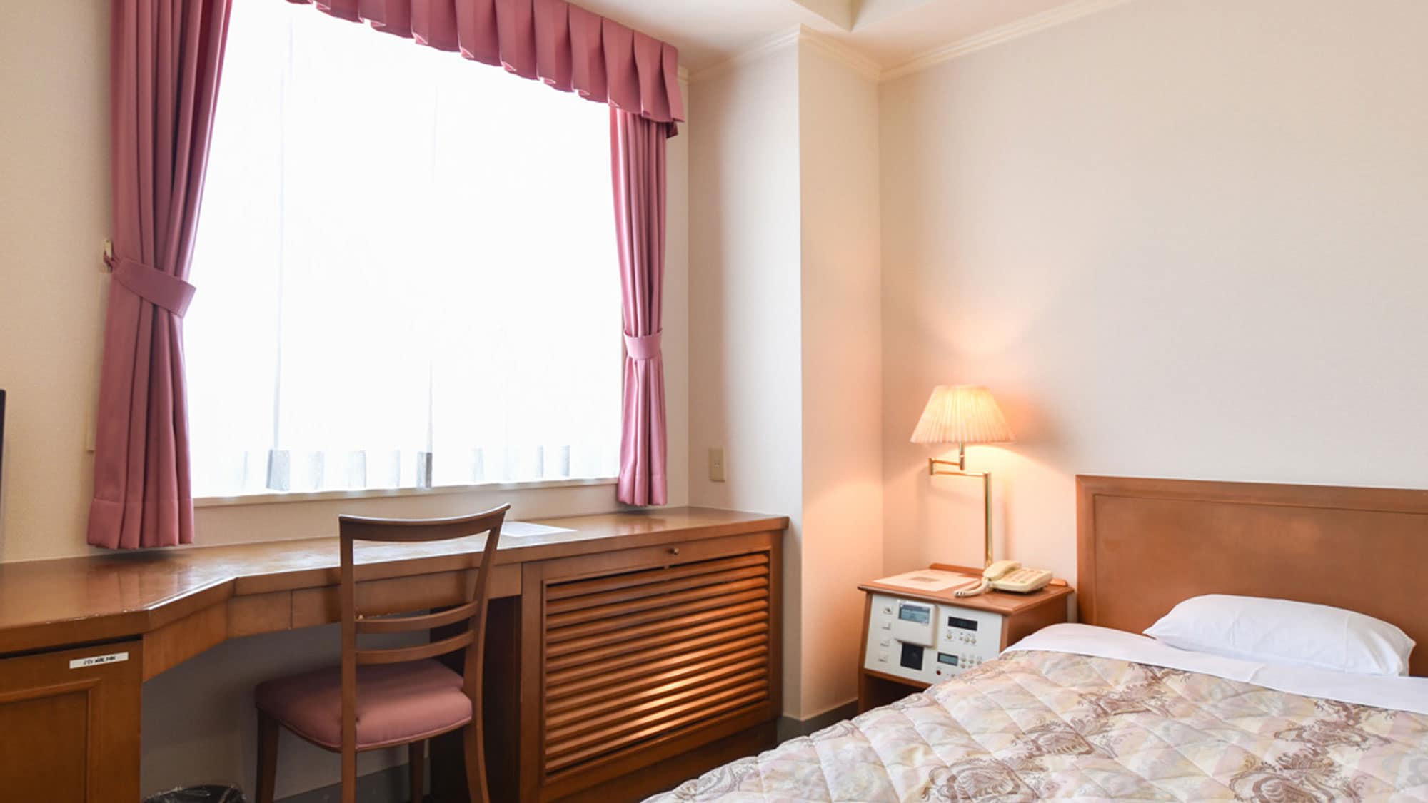 [Single] Functional room. Ideal for business use.