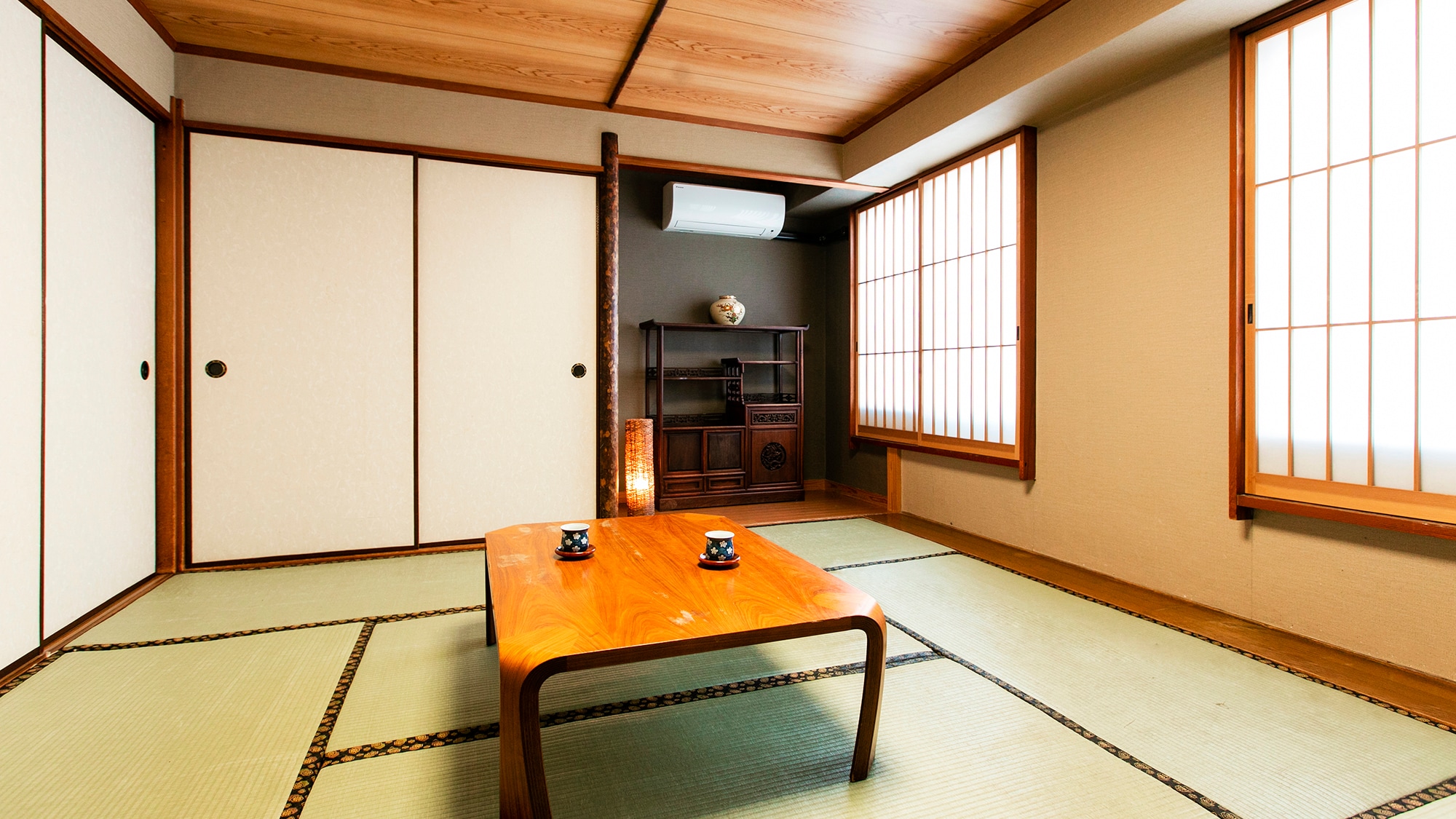[Standard / Japanese-style room 8 tatami mats] The room is spacious because there is no bed. Popular with groups and families!