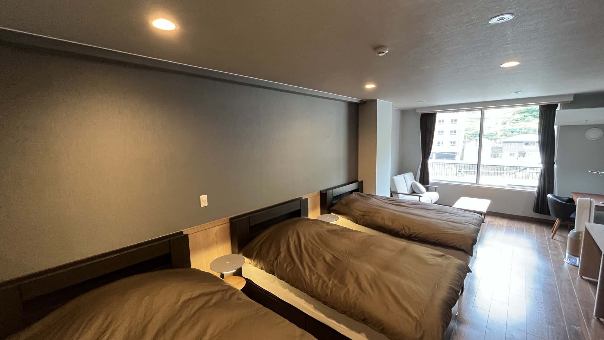 Triple room with 3 beds