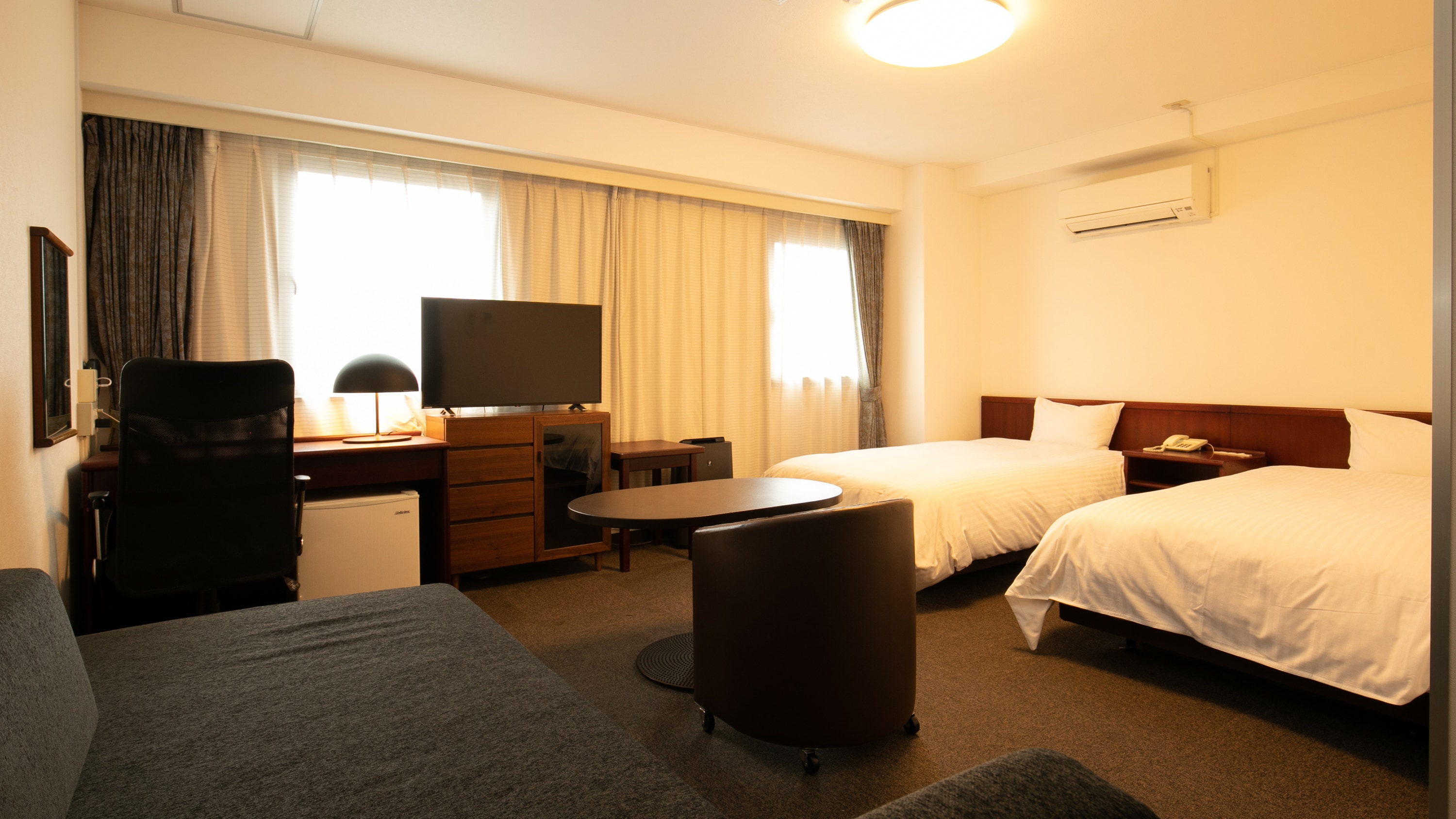 [Non-smoking triple room] 27m2