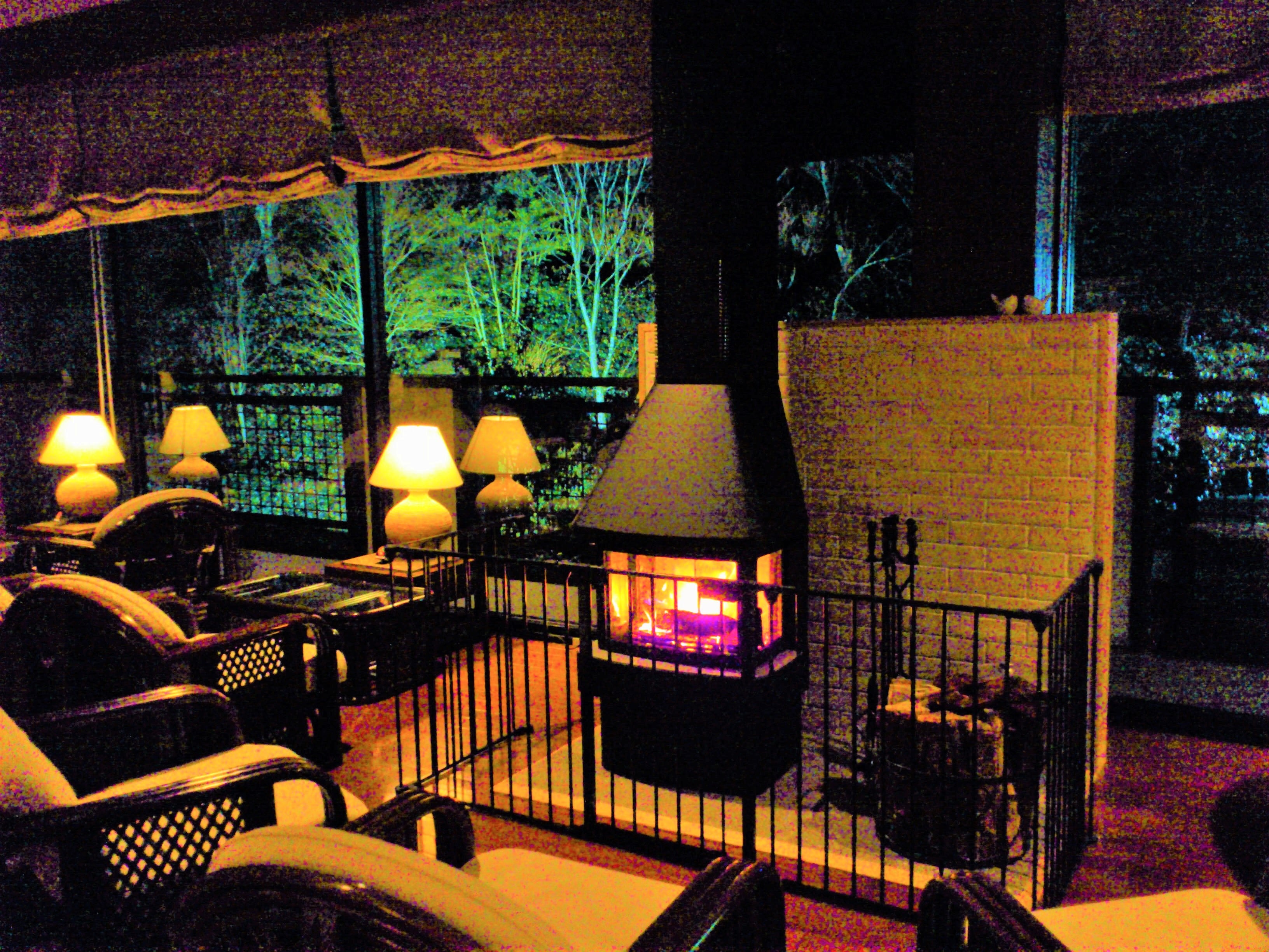 เตาไม้ในล็อบบี้