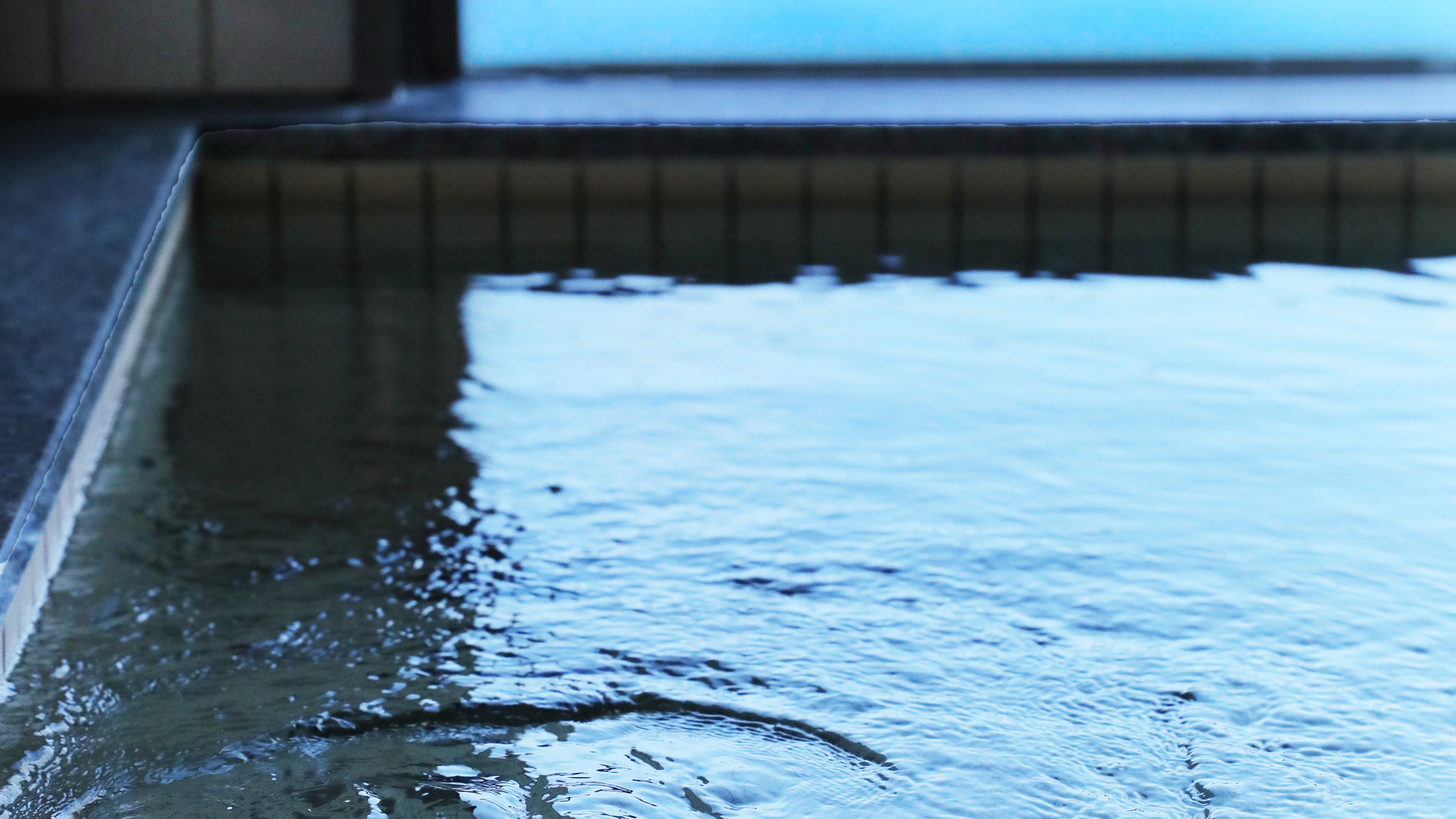 [Hot Springs] Warm yourself up slowly from the core of your body.