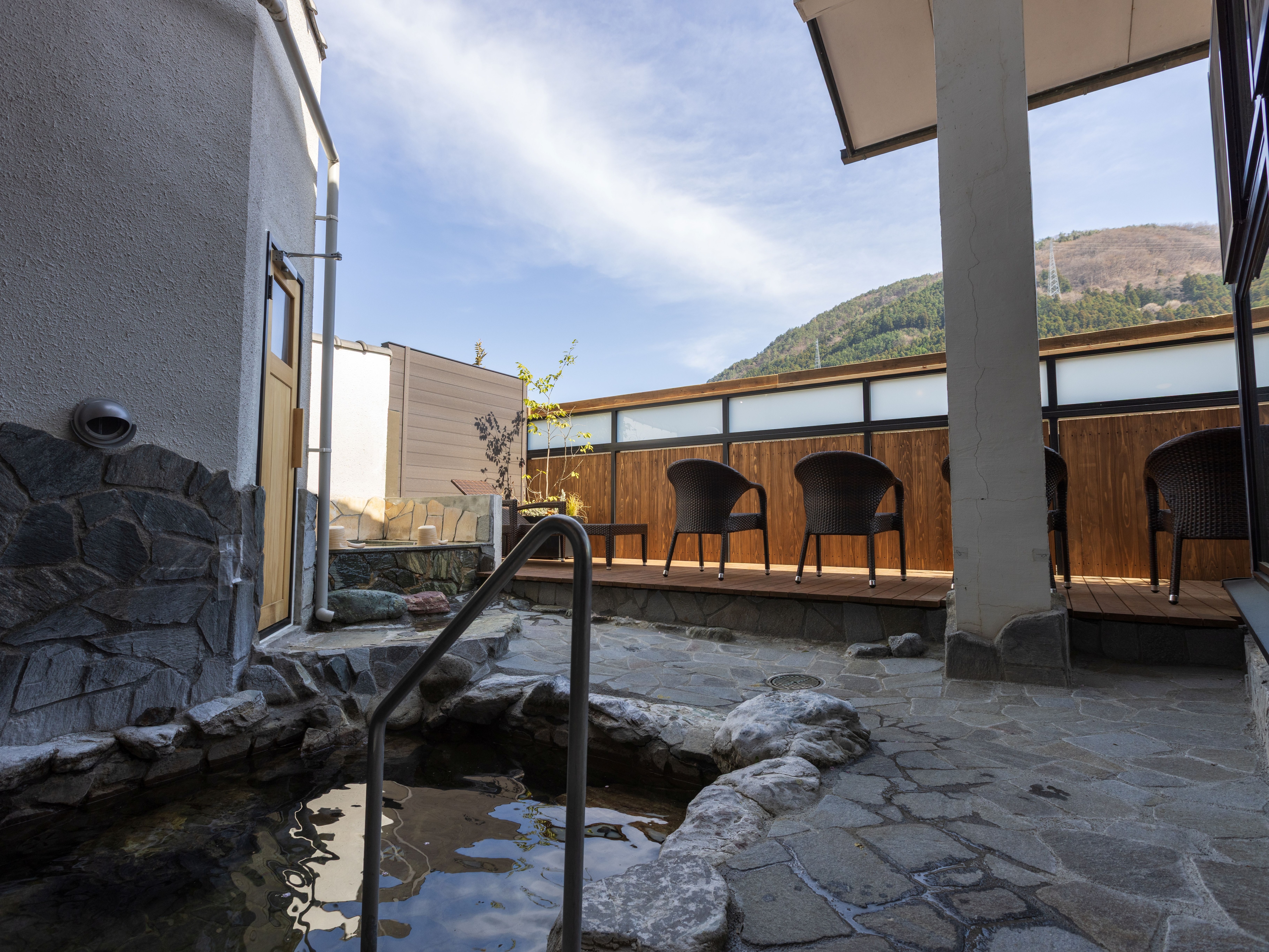 Mizunuma no Yu open-air bath