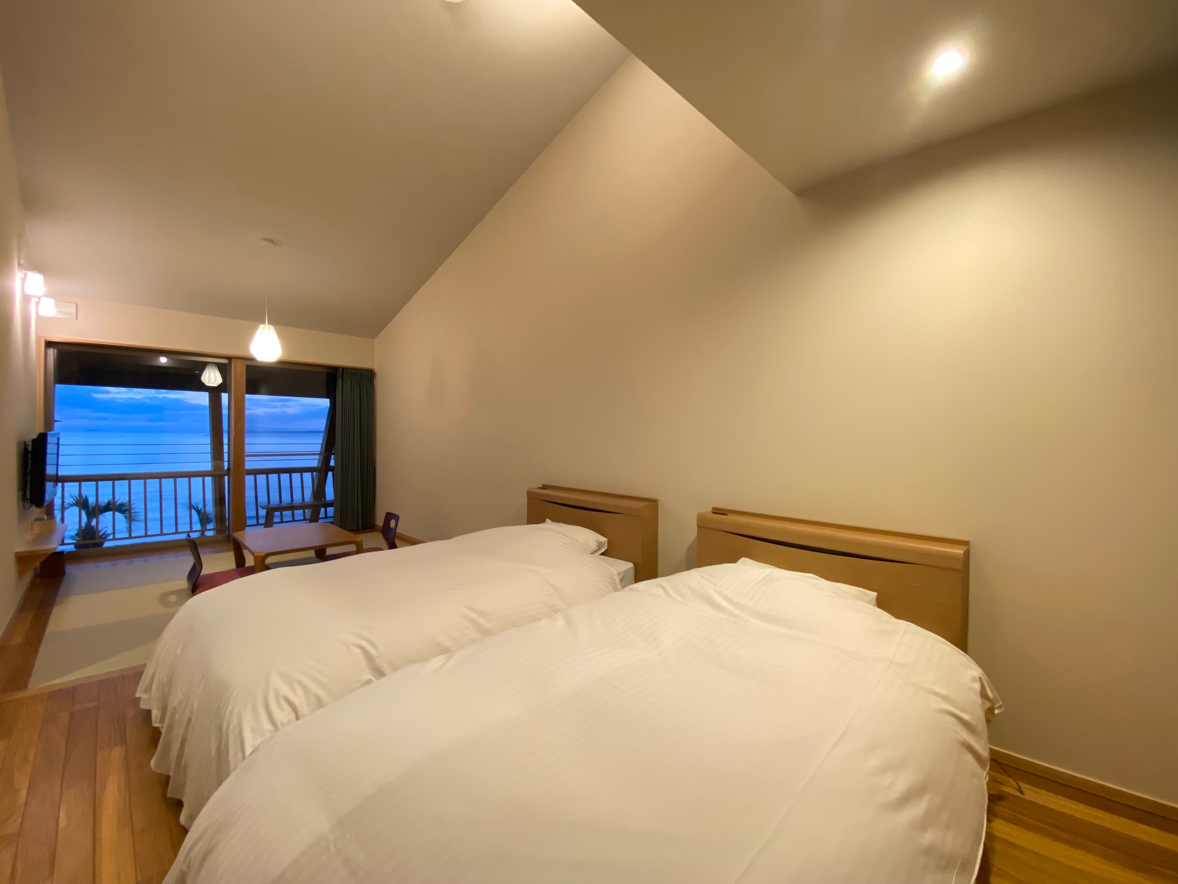 Japanese-Western style room, 12.5 tatami mats