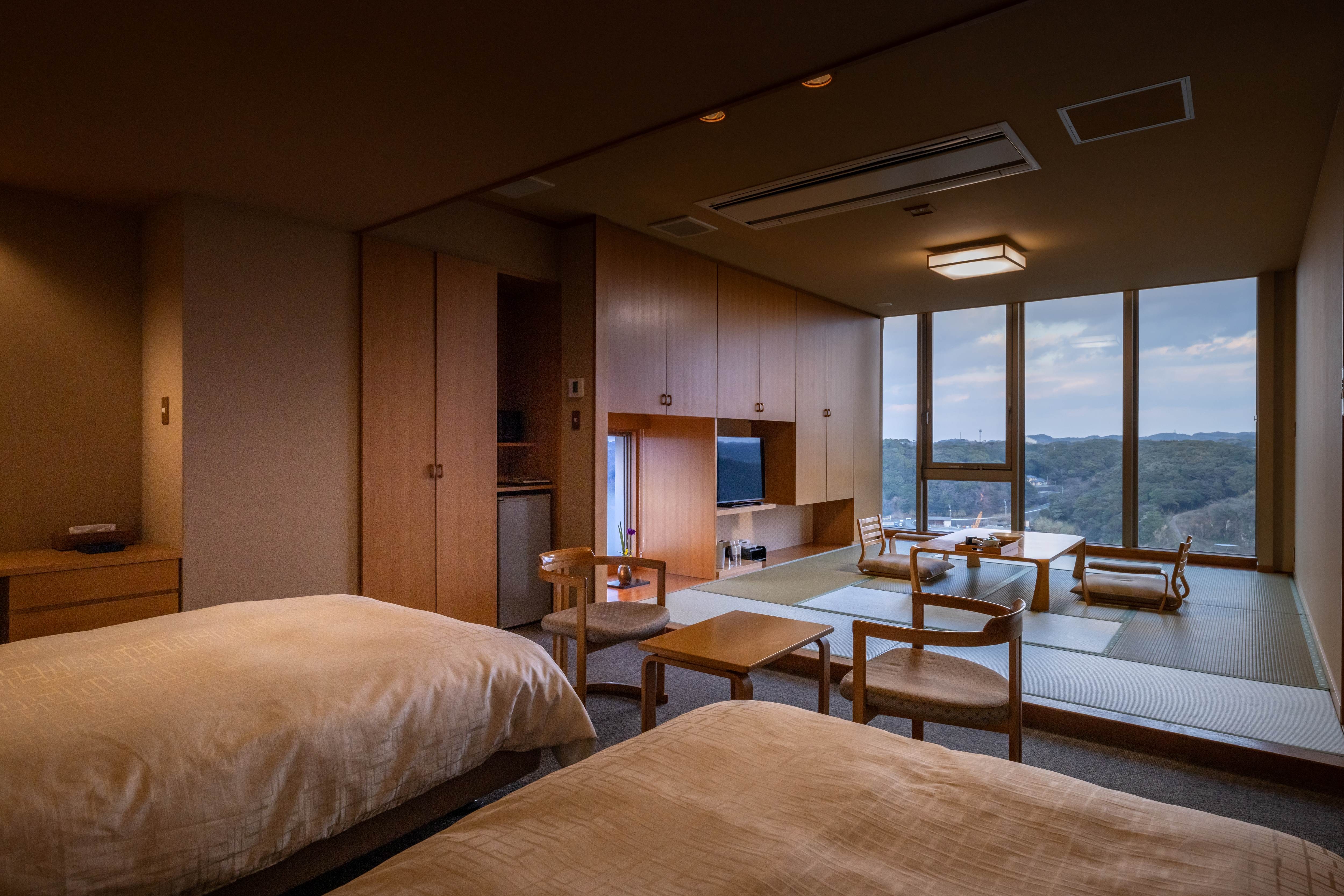Japanese-Western style room (twin beds + 10 tatami Japanese room)