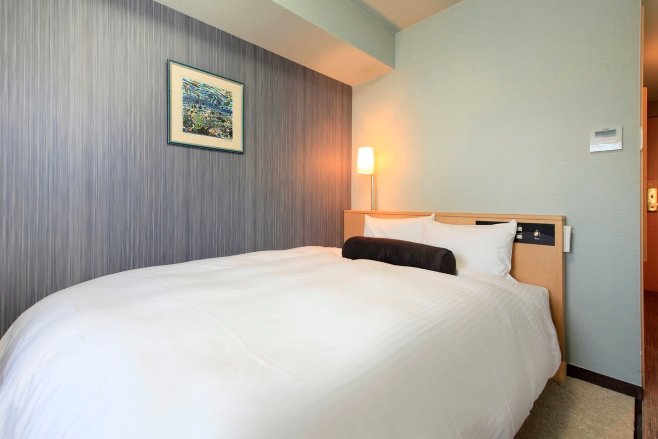 corner double room