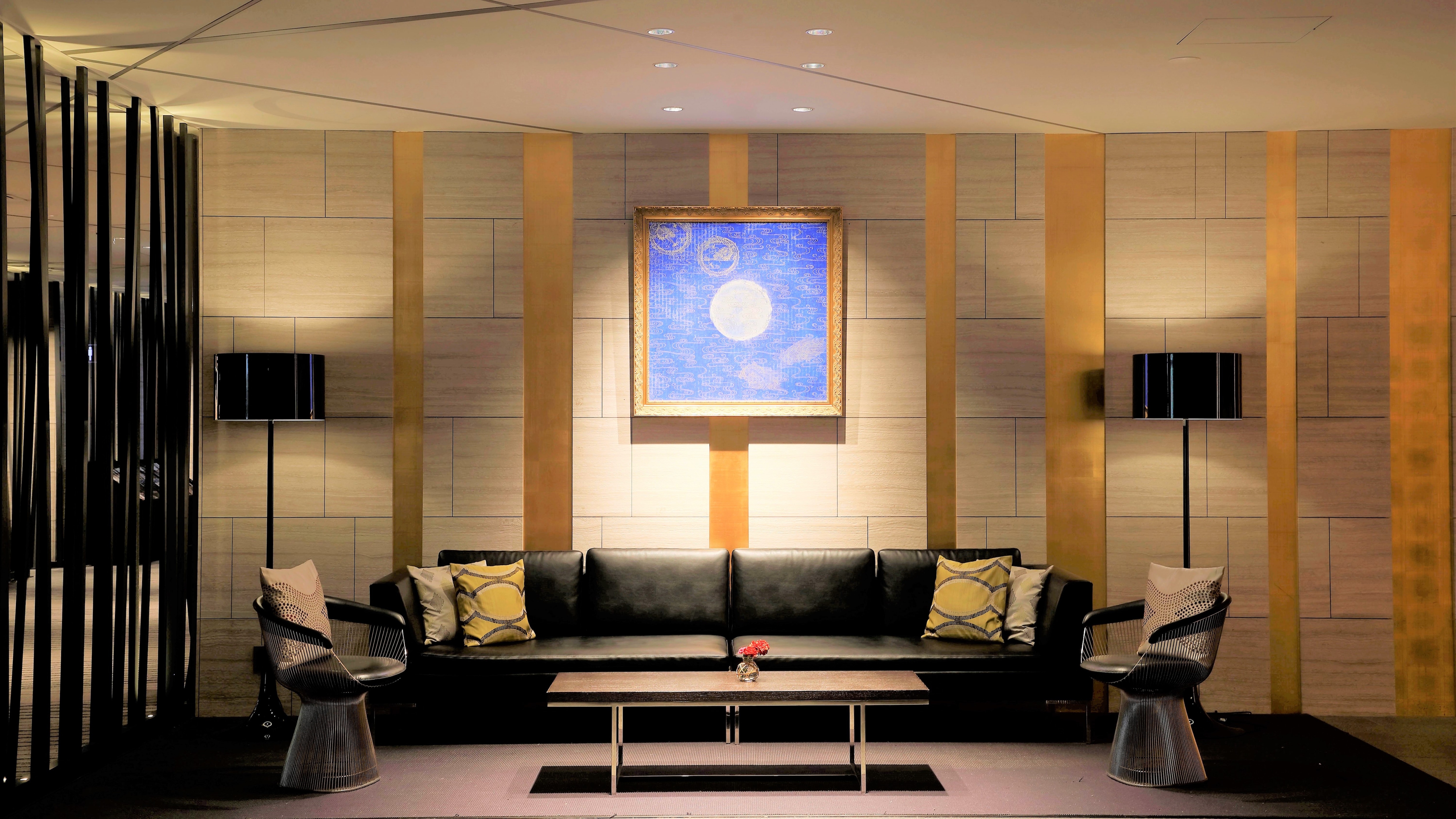 [Lobby] Welcome guests with a refreshing aroma
