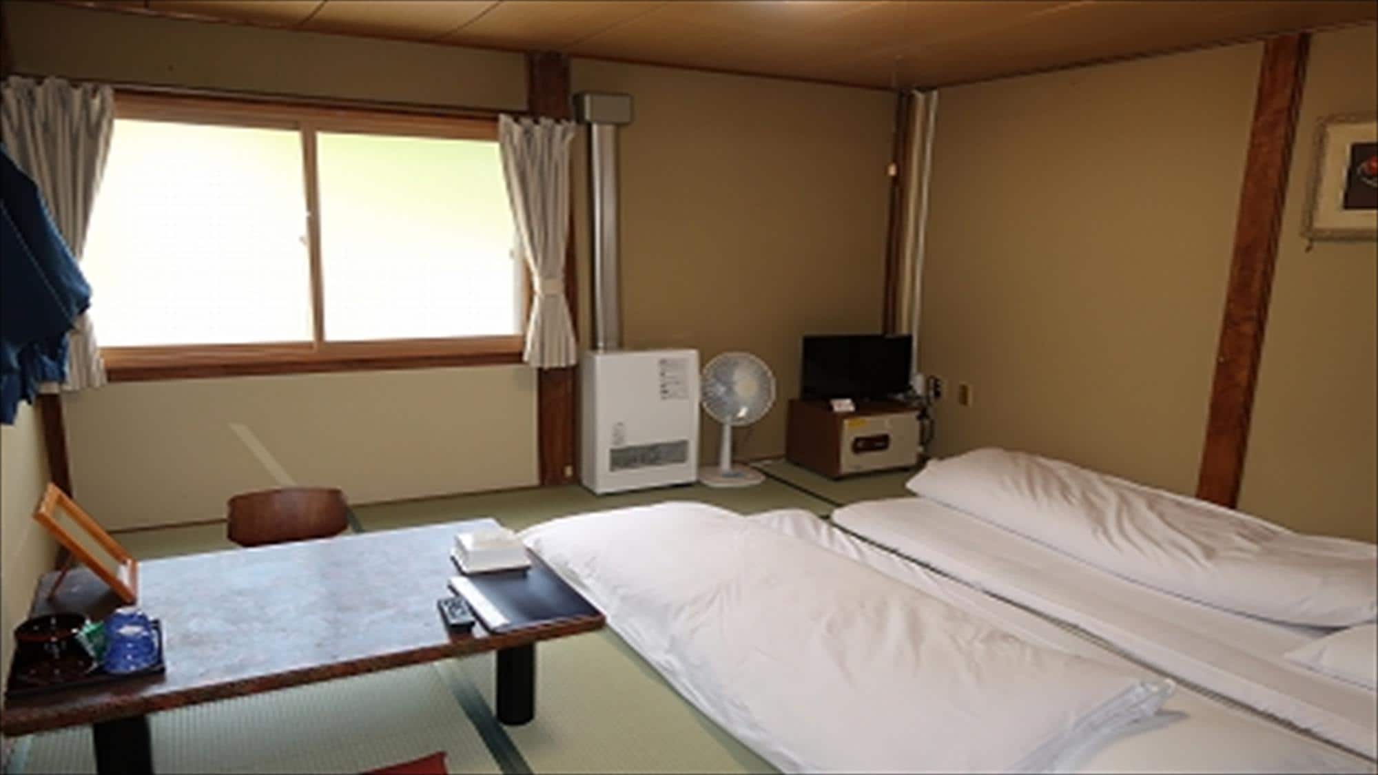  ◆ [Main Building] Japanese-style room 8 tatami mats