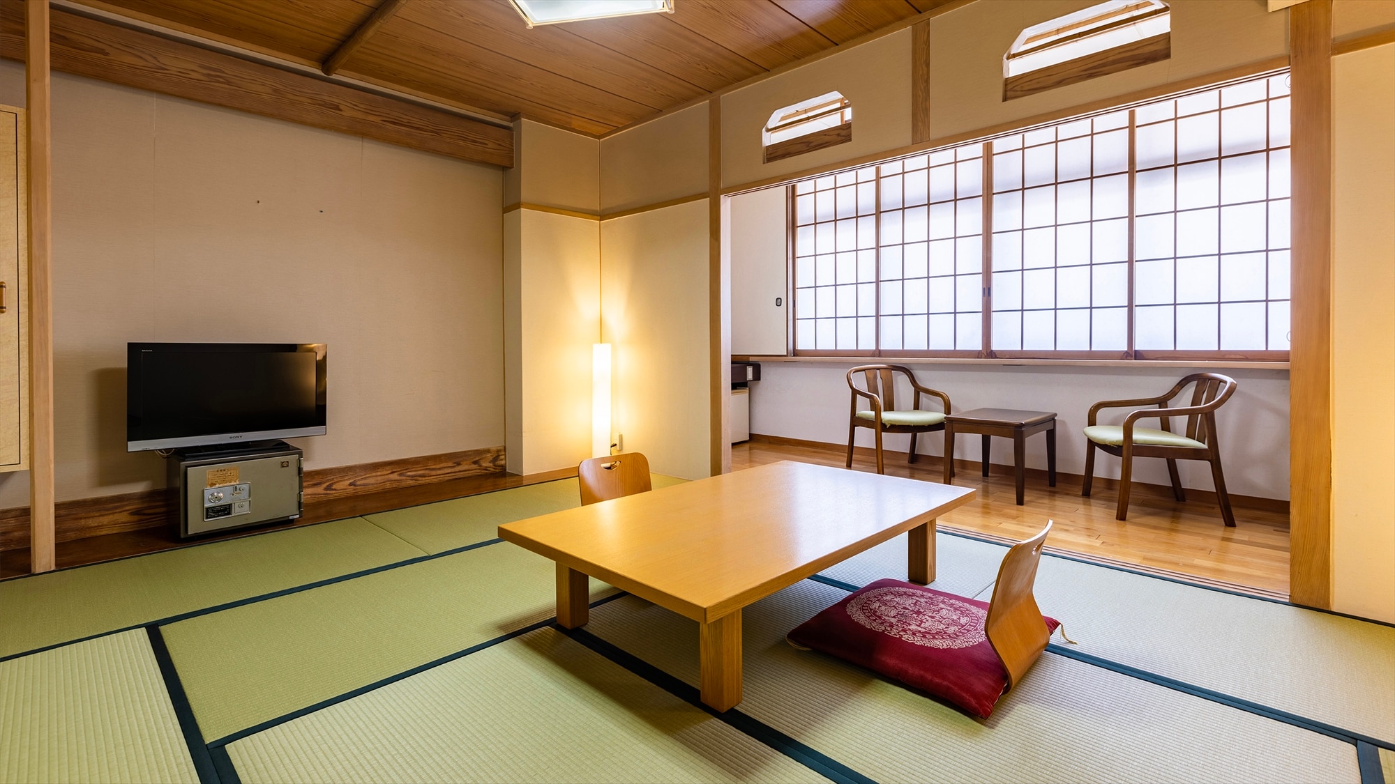 ■West Wing■-Japanese style room 10 tatami mats-