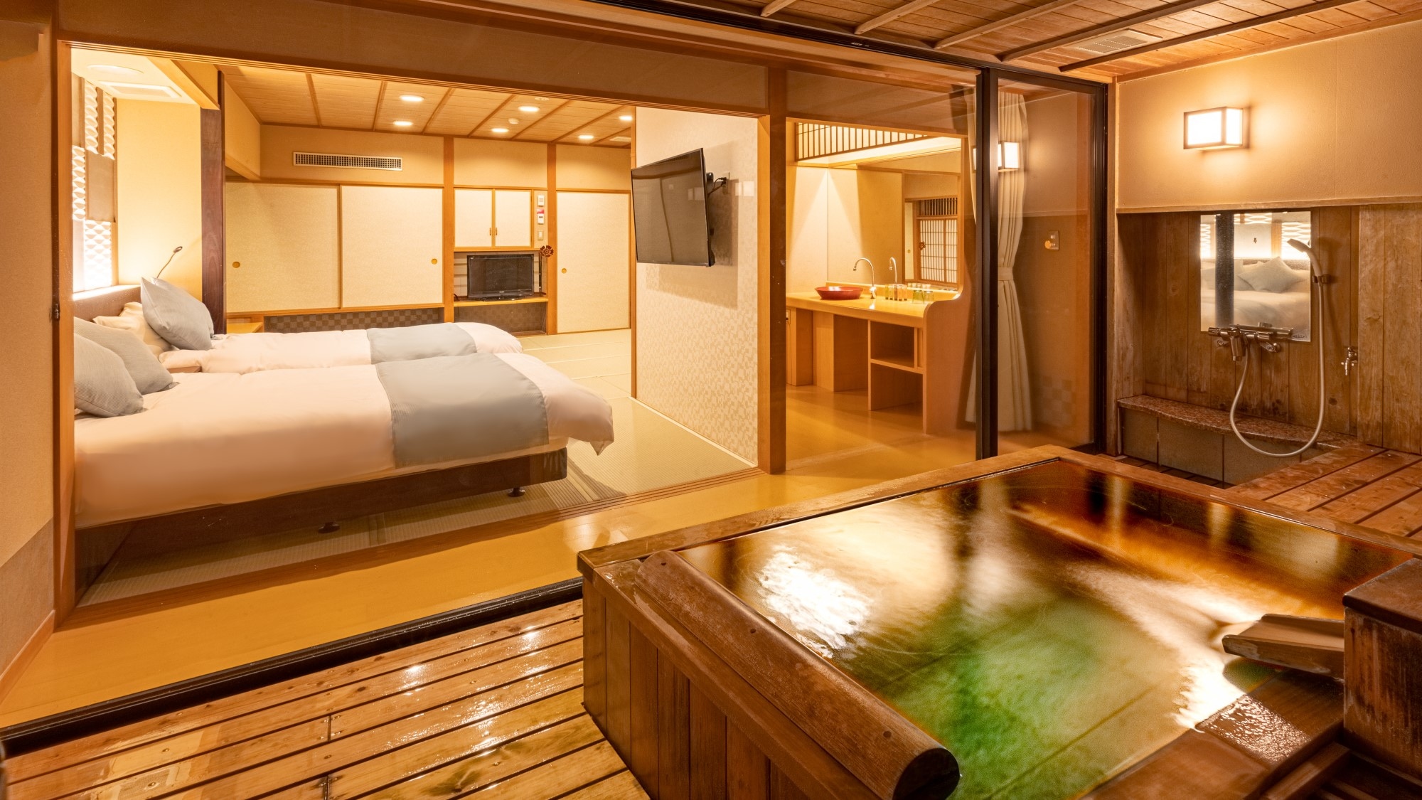 [Yuraku no Yakata Midori] Kamar bergaya Jepang-Barat dengan pemandian terbuka 60㎡