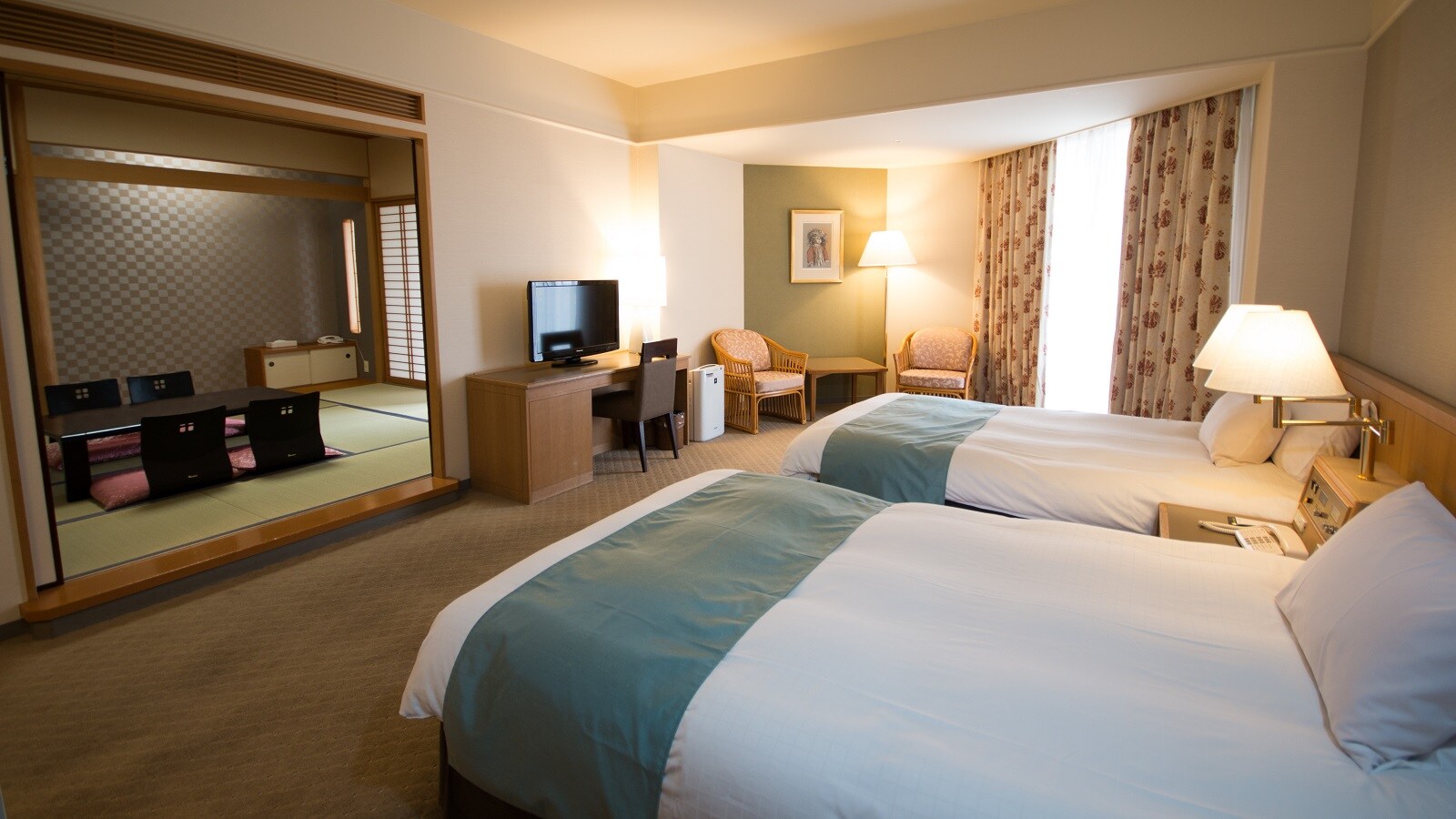 [Cypress bath] South Wing Japanese-Western style room