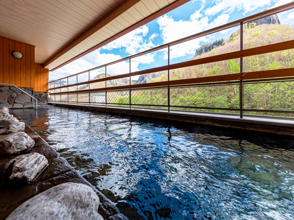 Open-air bath