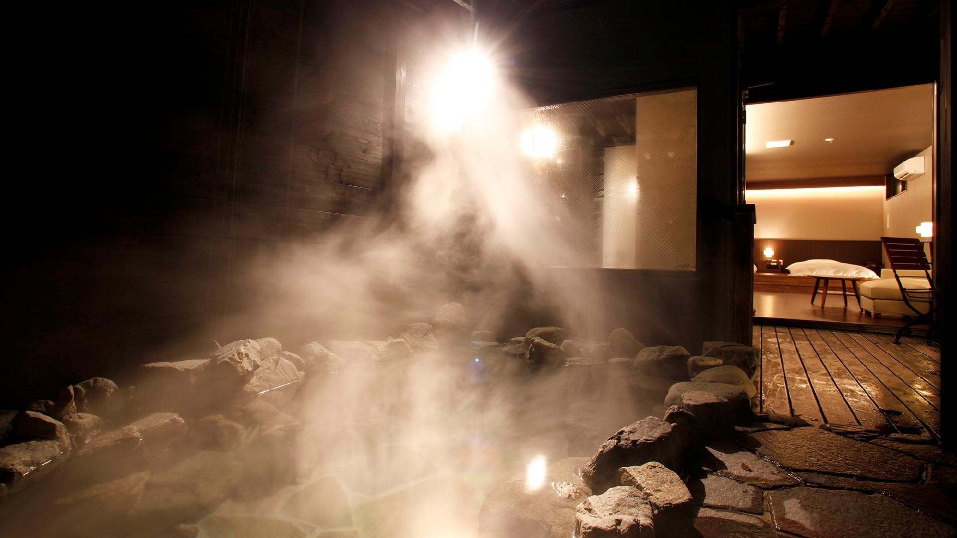 An example of a detached Tomo open-air bath