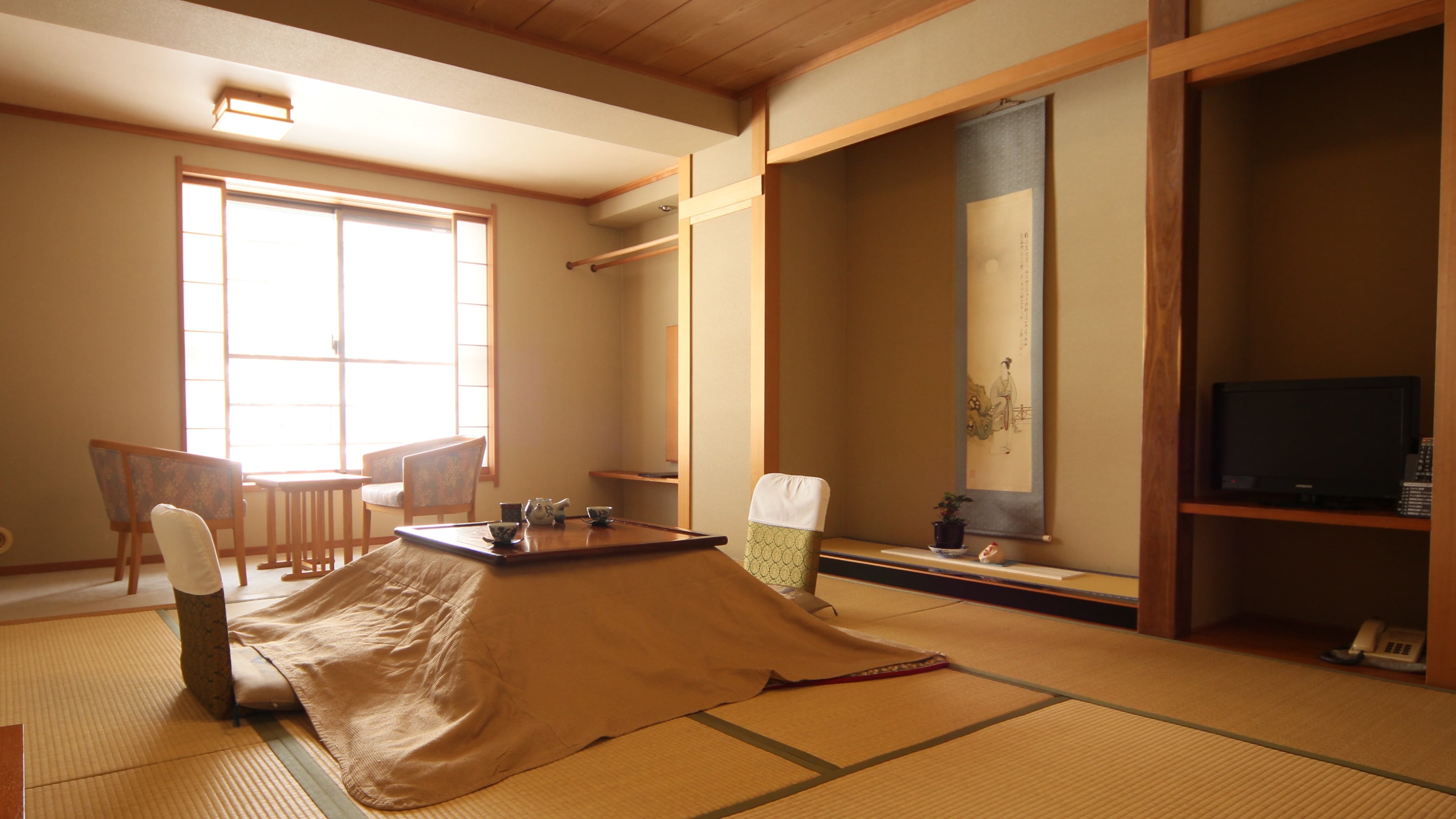 This room is filled with the Japanese spirit of hospitality and we also provide a kotatsu in the winter.