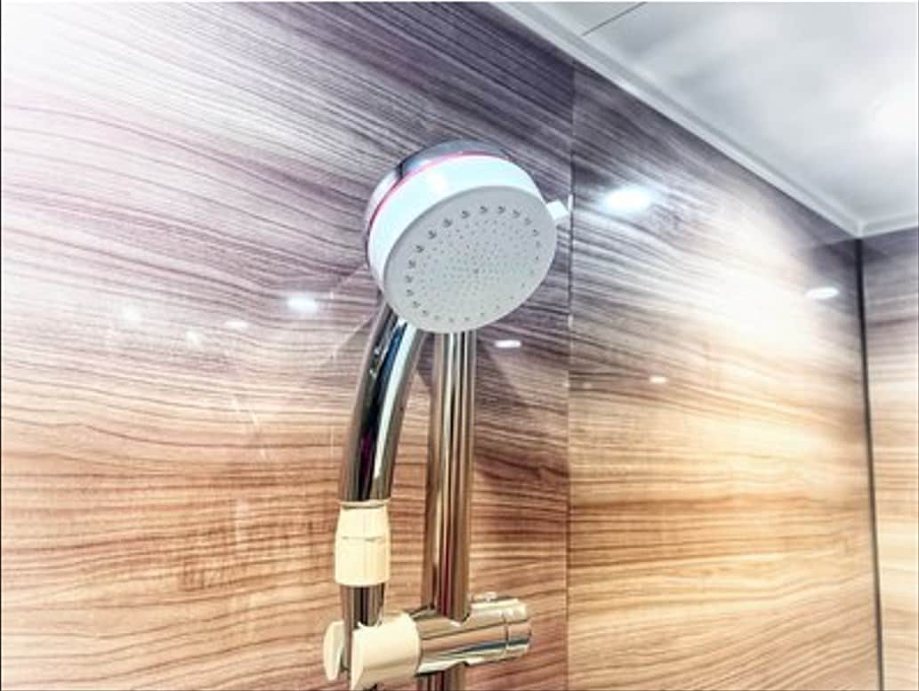 A shower head that is soft and gentle, cleansing even the pores!