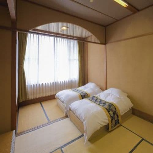 Japanese-style room