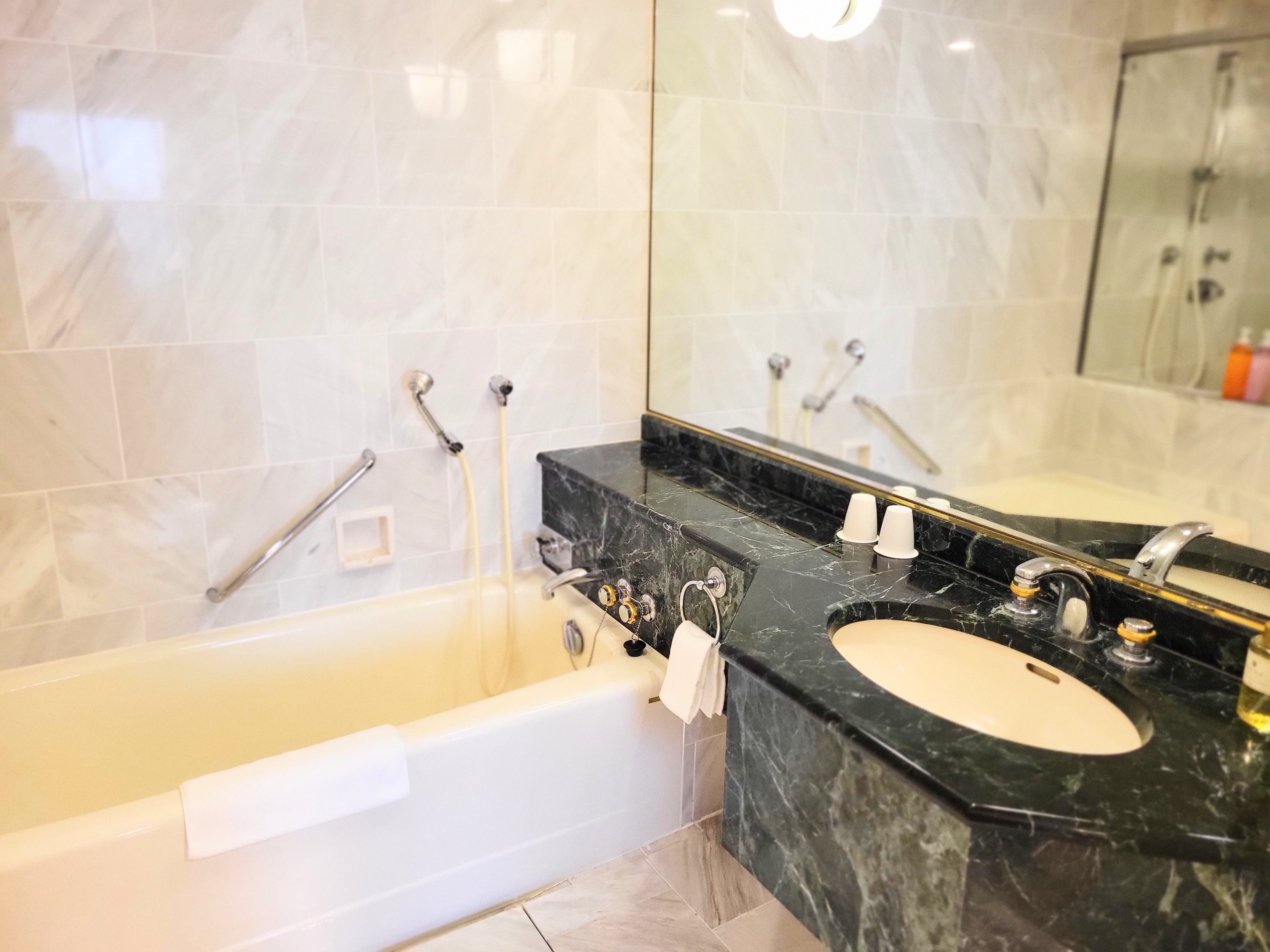 Suite (72㎡) Bathroom
