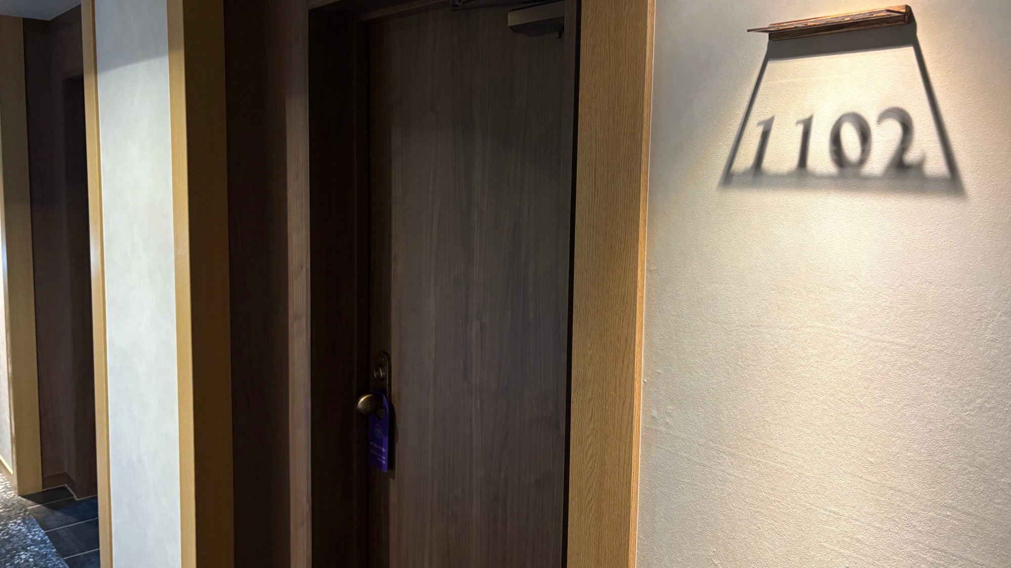 [Lake View] Renovated High-Floor Twin Room (10th-11th Floor)