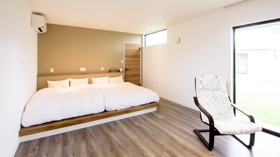 [Eksekutif] Kamar mewah dengan dua tempat tidur semi-double dan ruang yang luas.