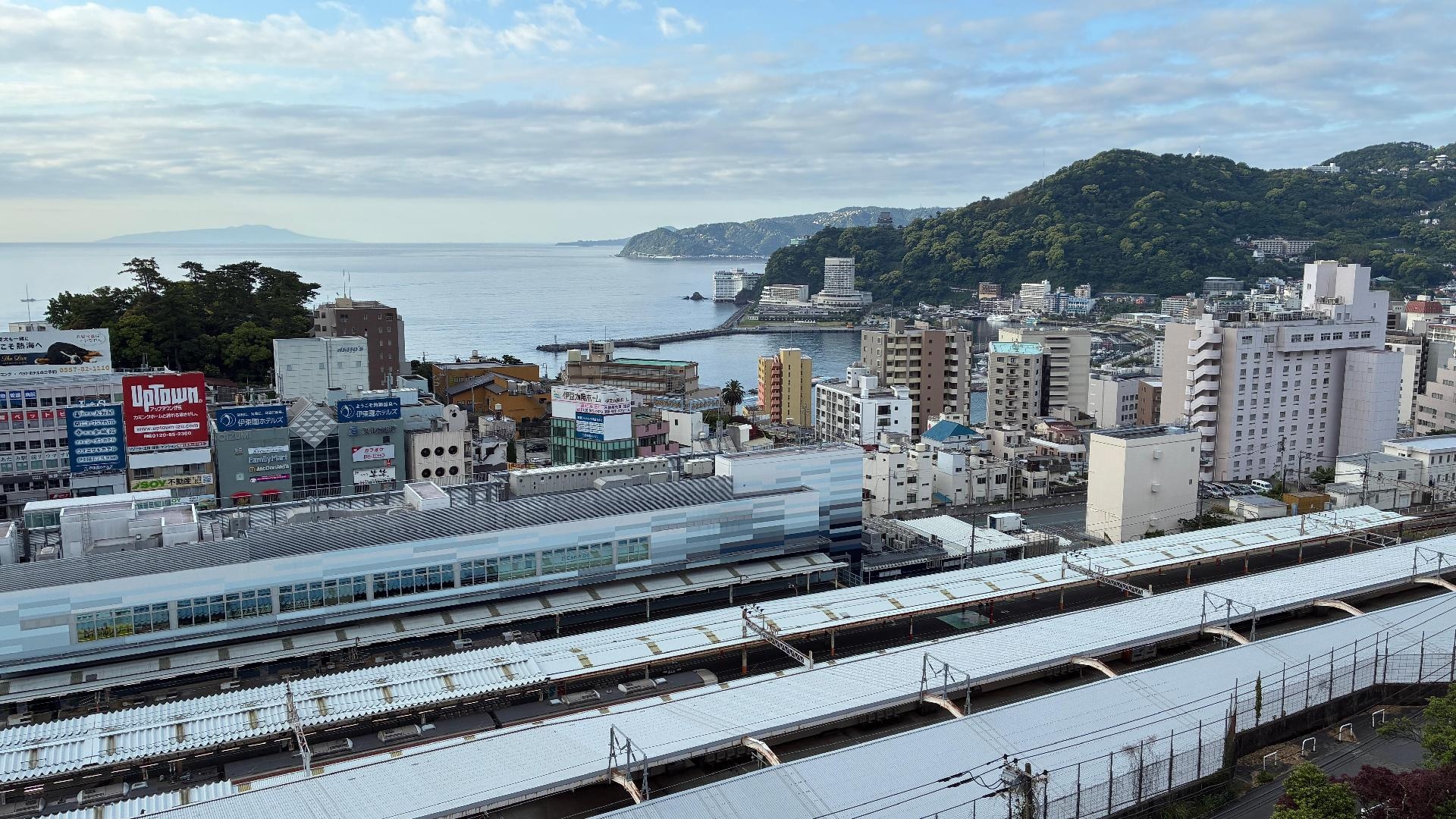 熱海シャトレーゼロッジ窓景.JPG