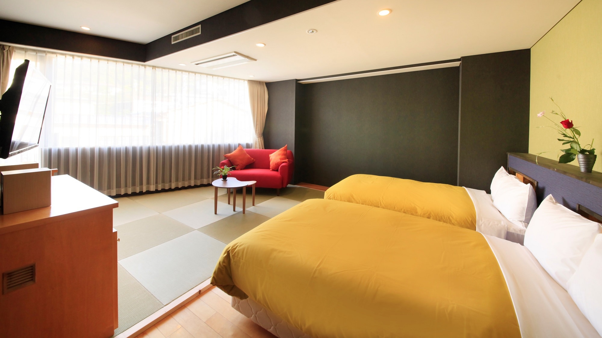 [Twin Japanese and Western rooms with bath] * Barrier-free room (example)