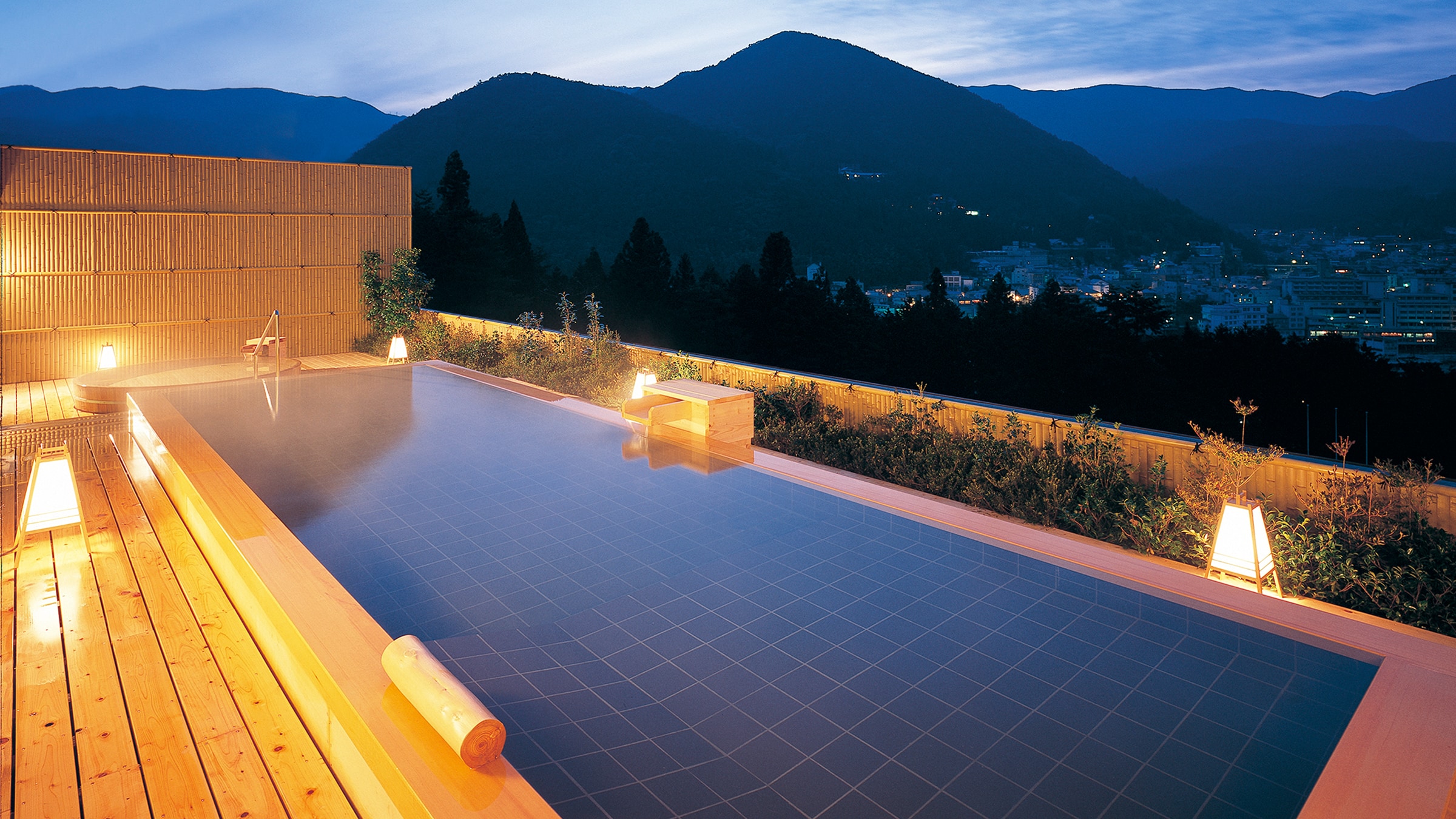 [Onsen] Hanami Tsuki no Yu Observatory Open-air Bath
