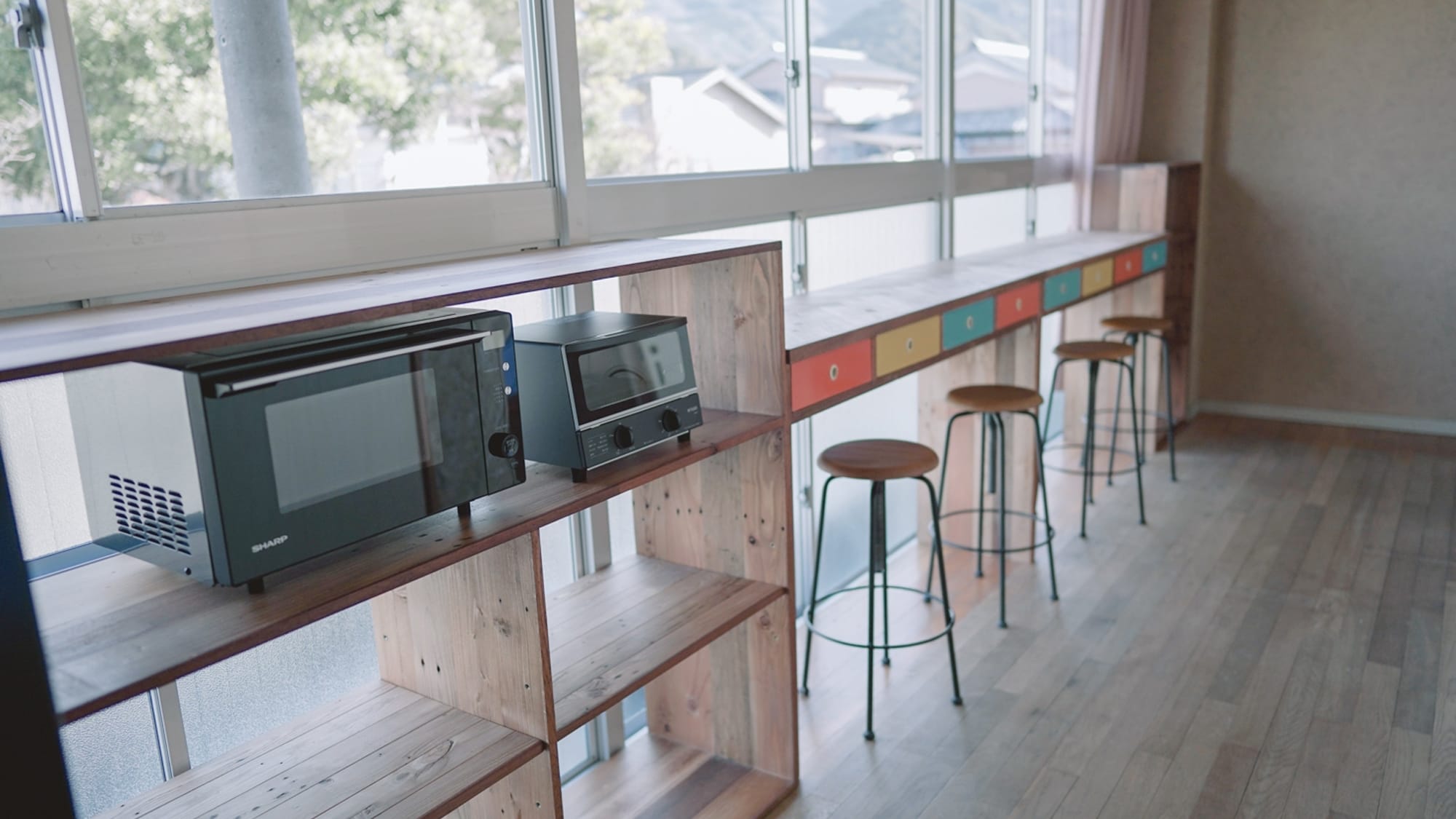 [Microwave and toaster (shared)]