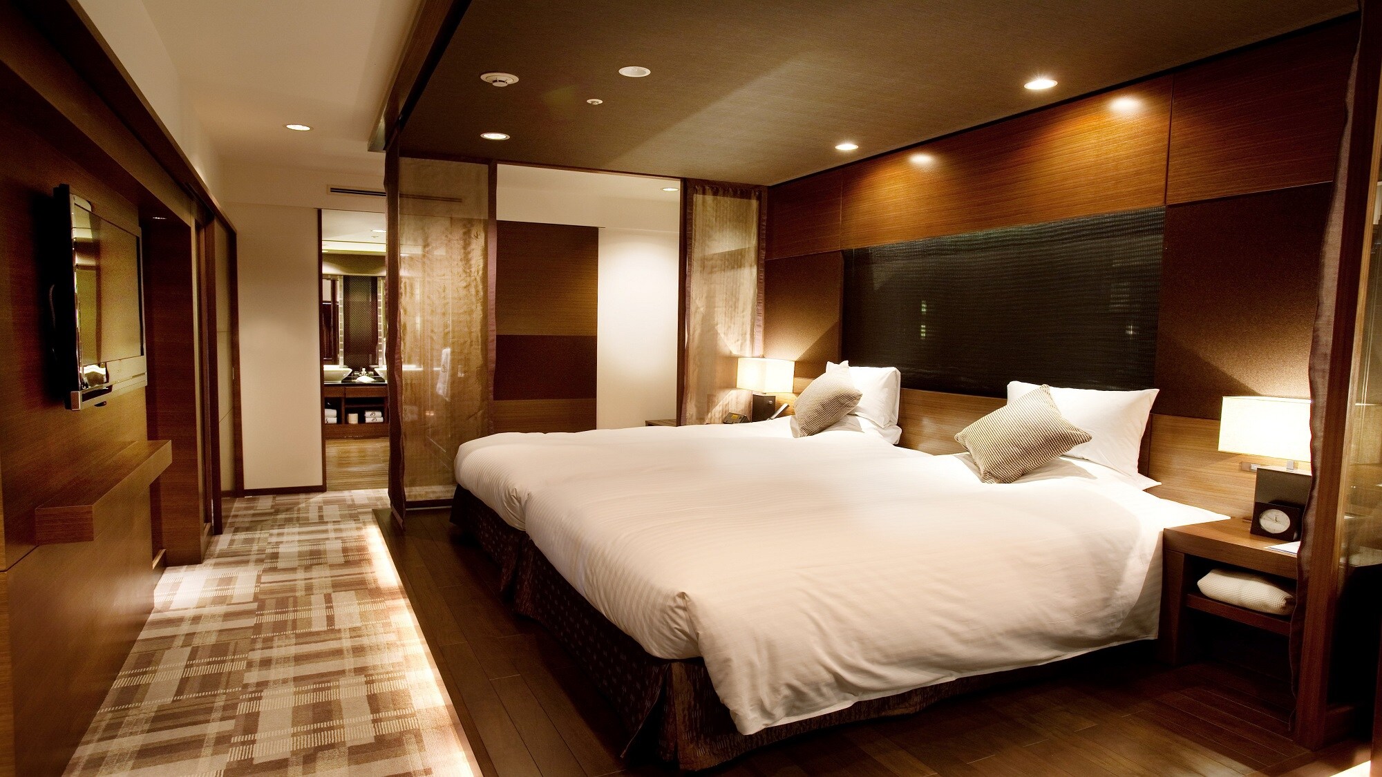 [Luxury Suite / 84 sqm]