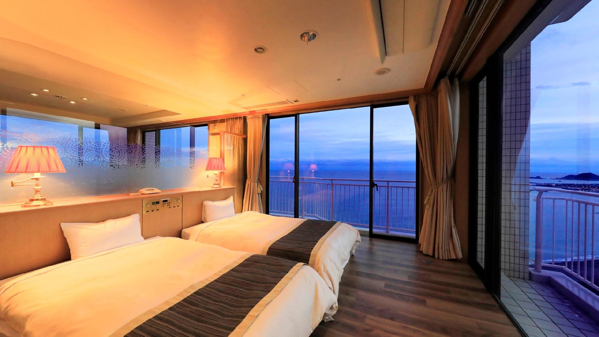 From the Royal Suite on the 32nd floor [White Breeze]