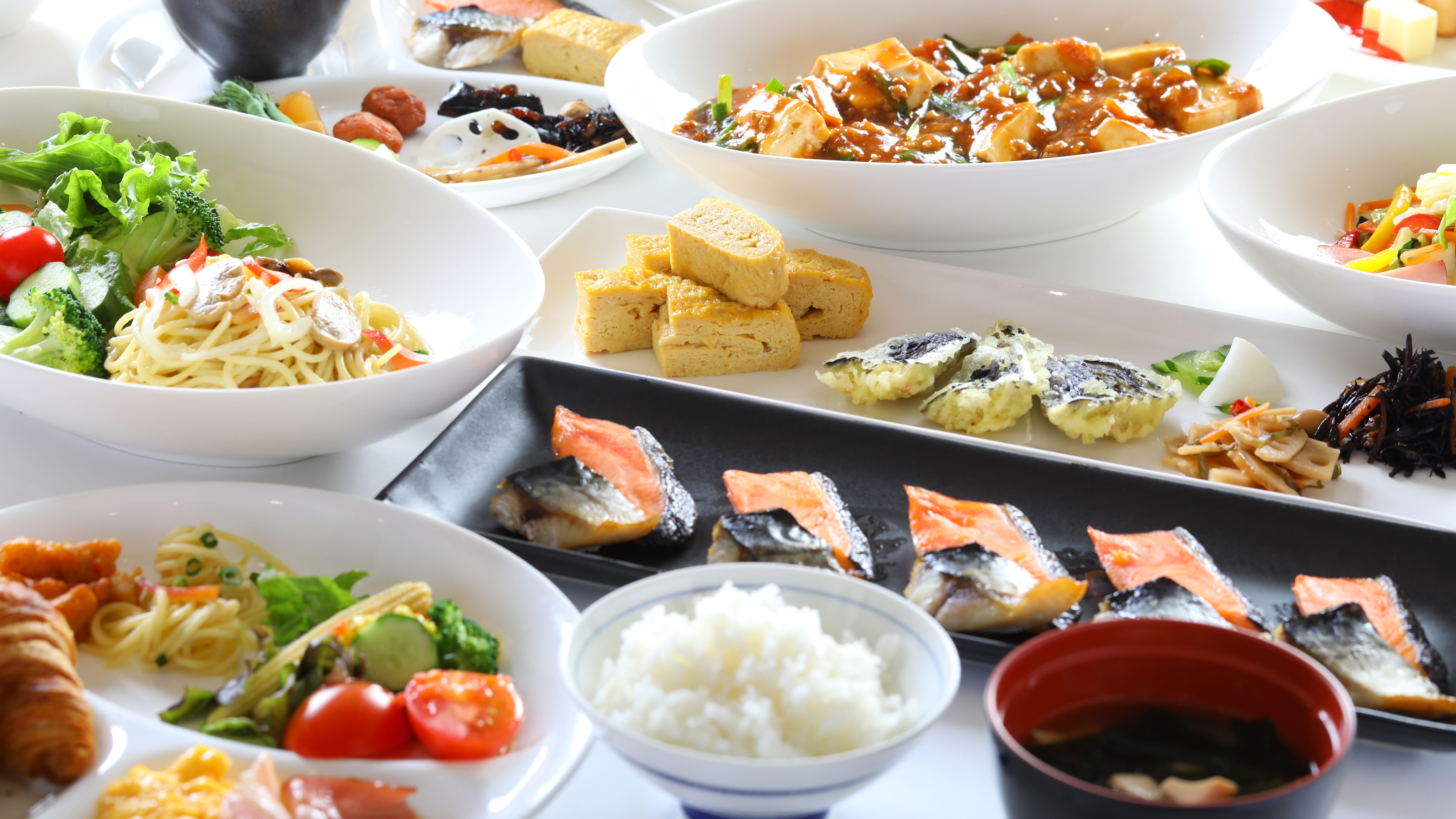 Breakfast buffet image