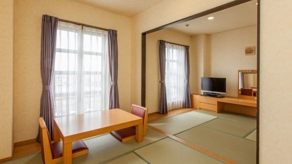 Grazie Building [Japanese-style room] Popular with families.