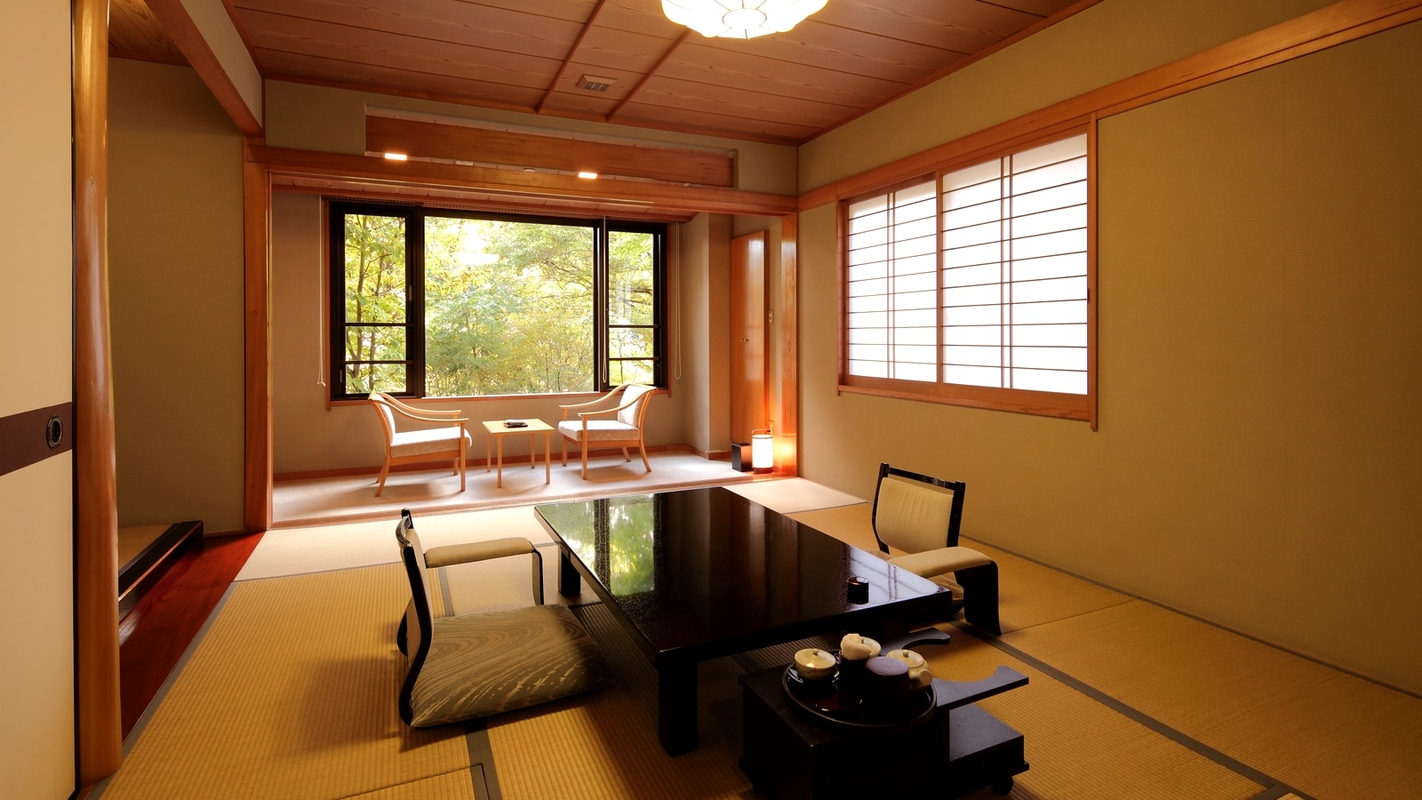 Japanese-style room 13.5 tatami mats + wide rim