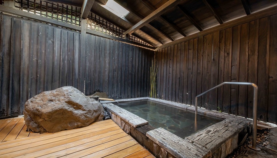 [Special room with semi-open-air bath] Japanese-Western style deluxe twin (8 tatami mats / 48㎡)