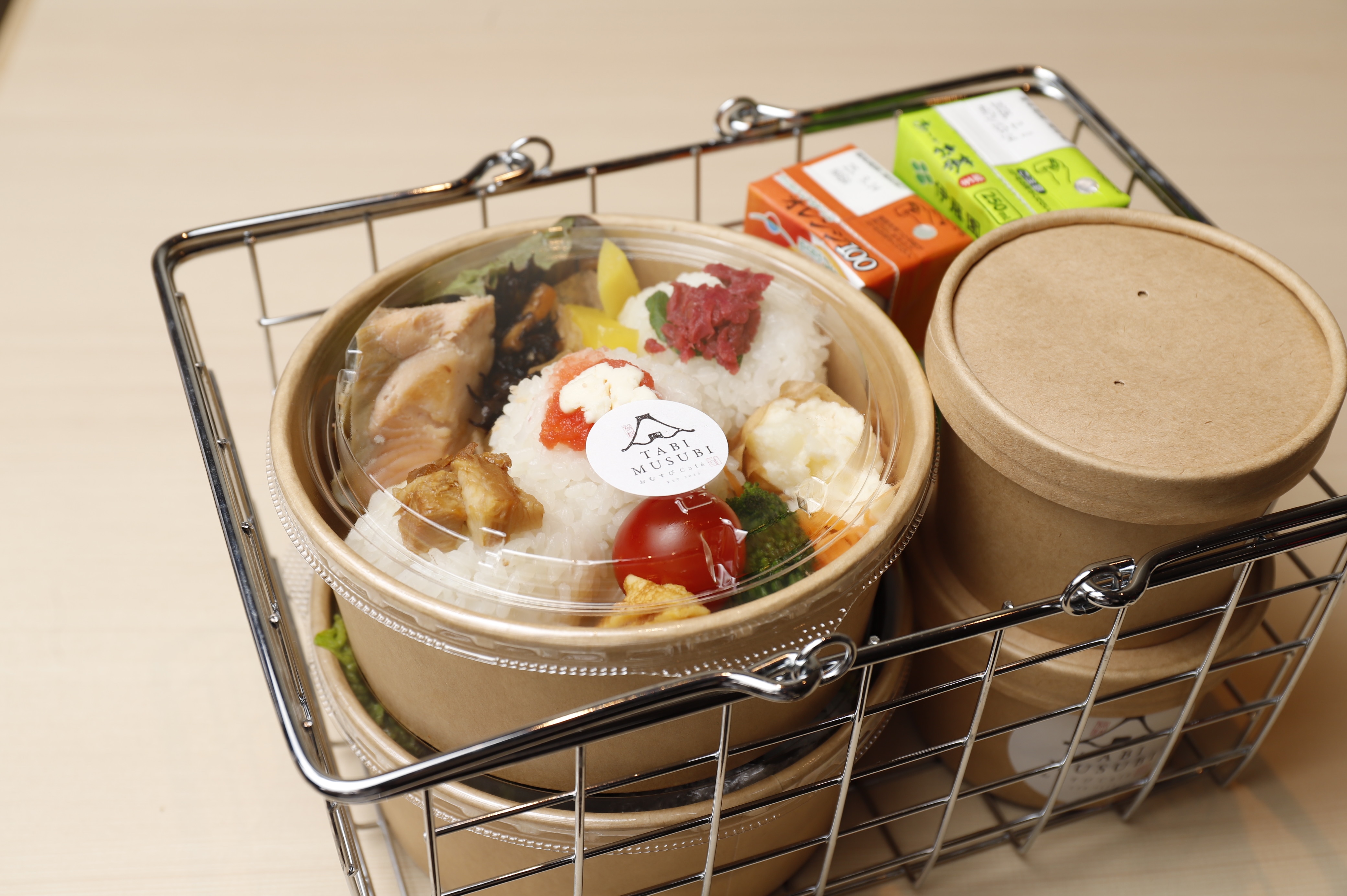 อาหารเช้า (เสิร์ฟในห้องพัก)