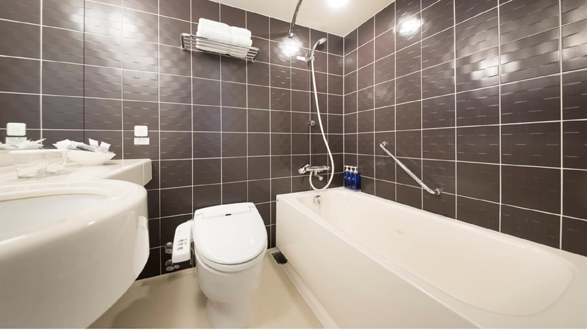 Twin room, premier double room bathroom