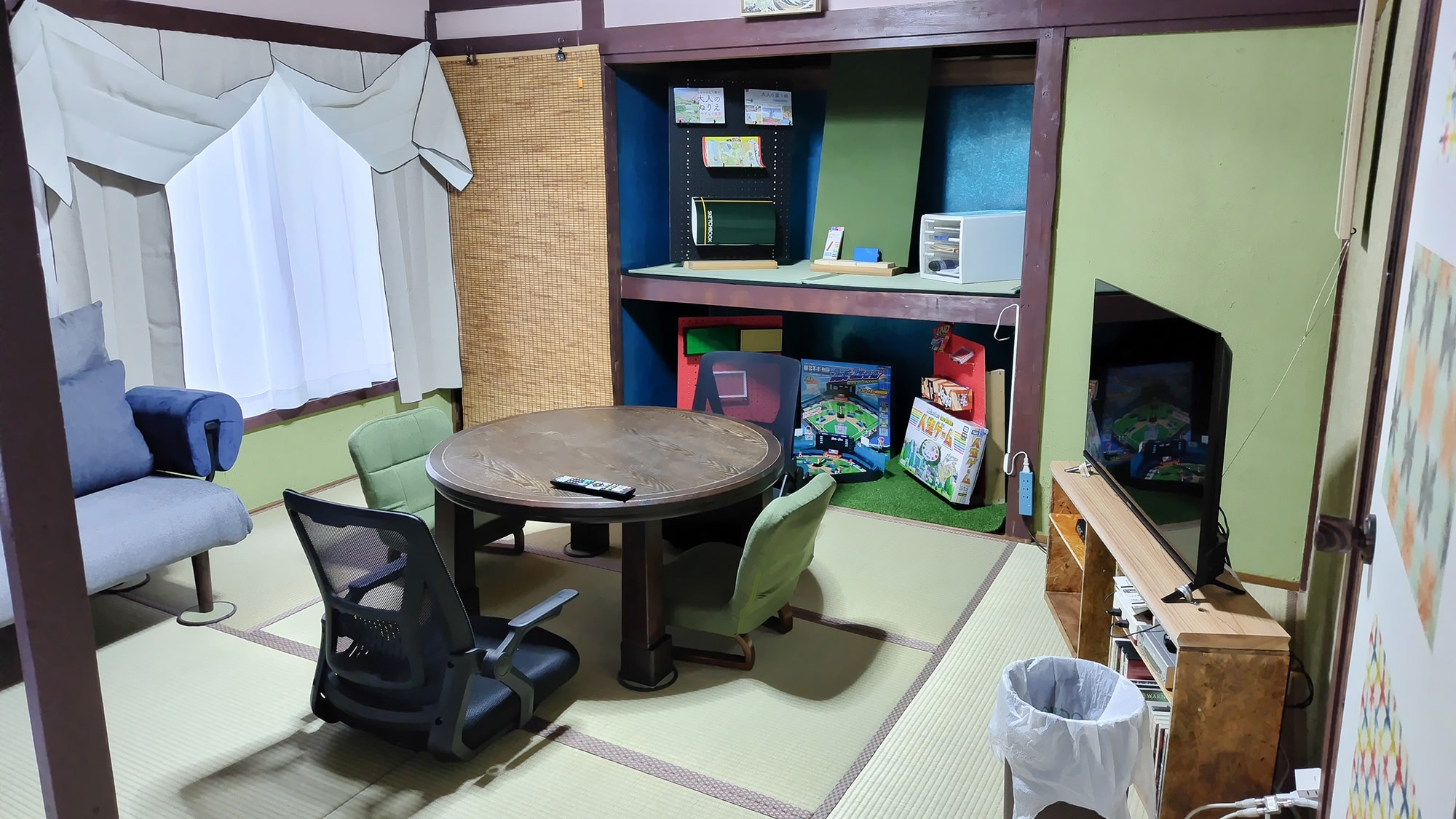 ・Kamar bergaya Jepang: Kamar yang membangkitkan rasa nostalgia, seperti rumah di pedesaan.