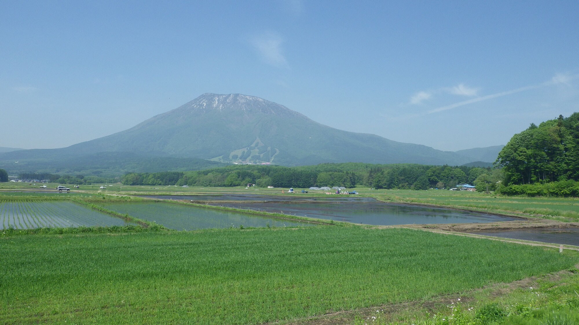 *[Daerah terdekat] Daerah Madarao, Myoko, dan Kurohime juga mudah diakses, dalam waktu 30 menit berkendara.