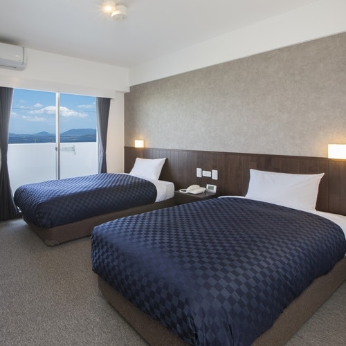 Twin: A luxurious twin room with a view of the Seto Inland Sea in front of you. You can spend a spacious and relaxing time.