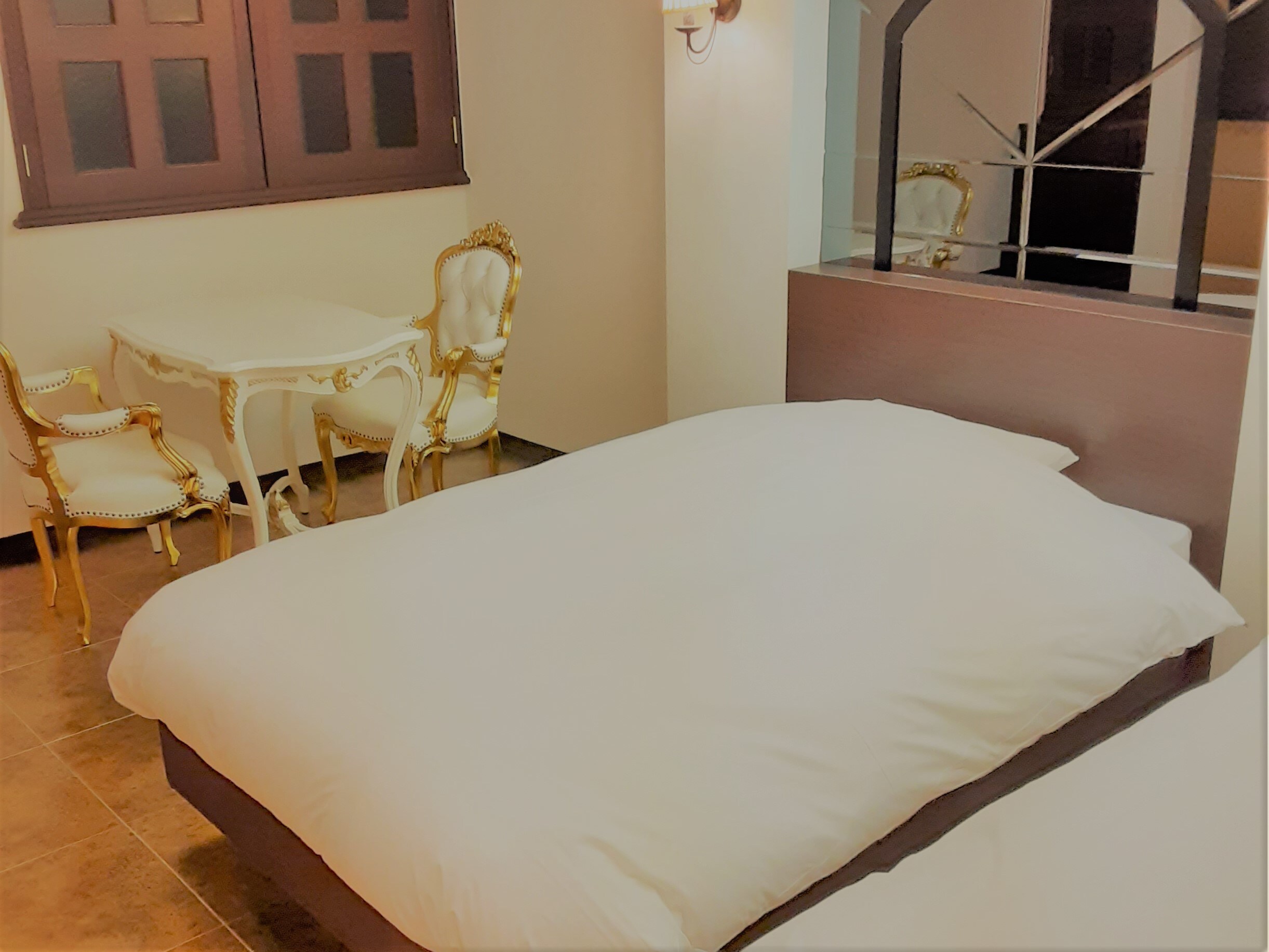 Kamar Twin