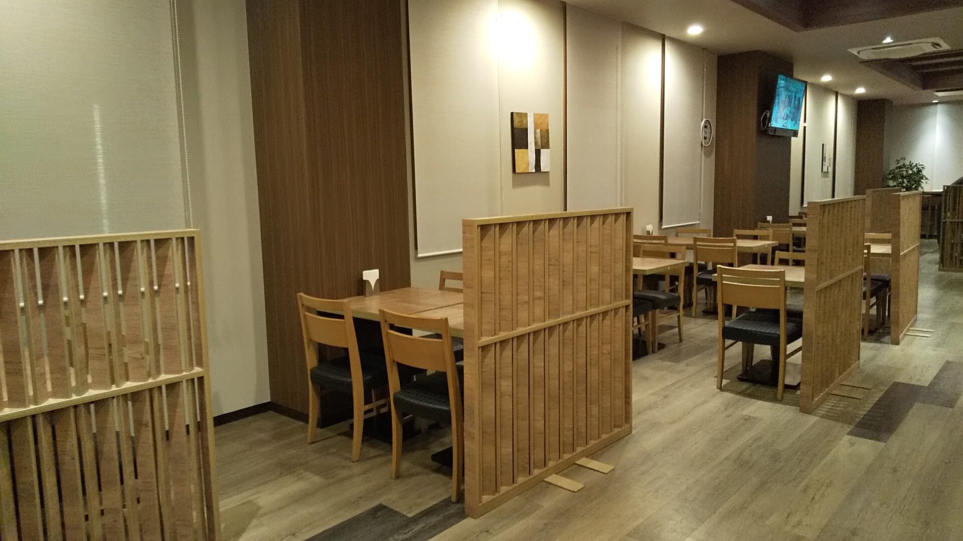 Restaurant venue Breakfast and dinner are served in the same venue.