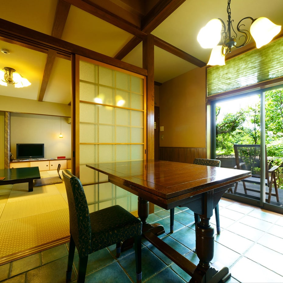 Separate guest room [Jun] ~Dining room and terrace~