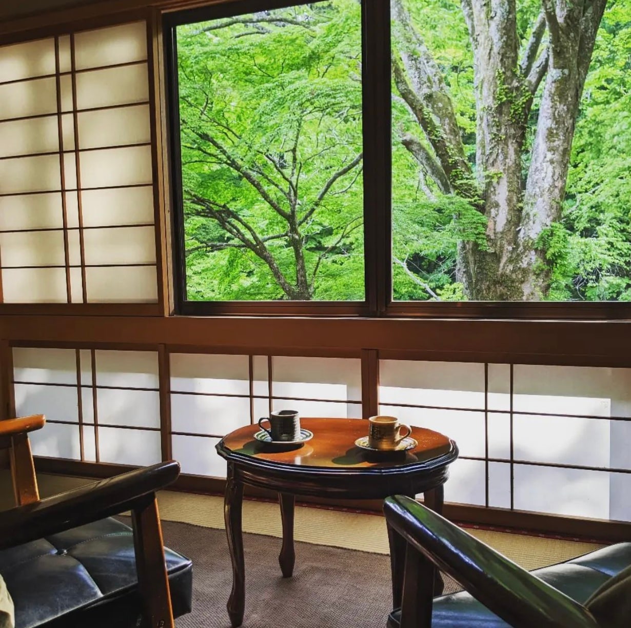 [Room open-air Hinayu bath] The room closest to the clear stream