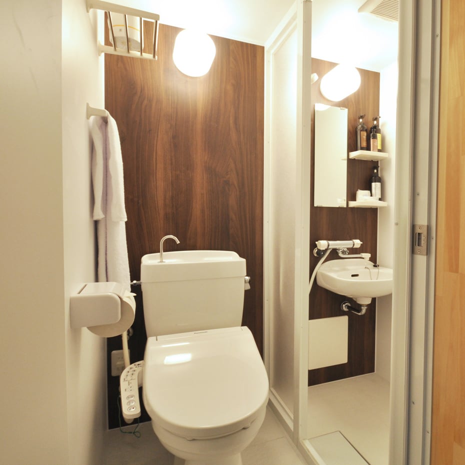 Modern toilet