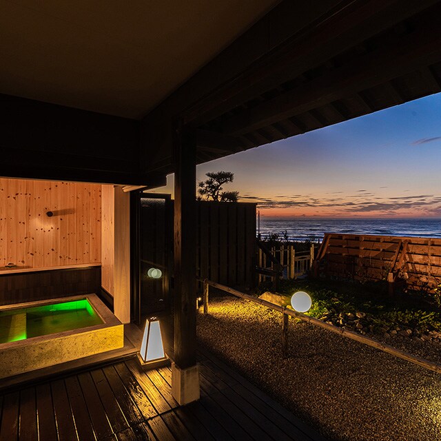 1st floor guest room [open-air bath]