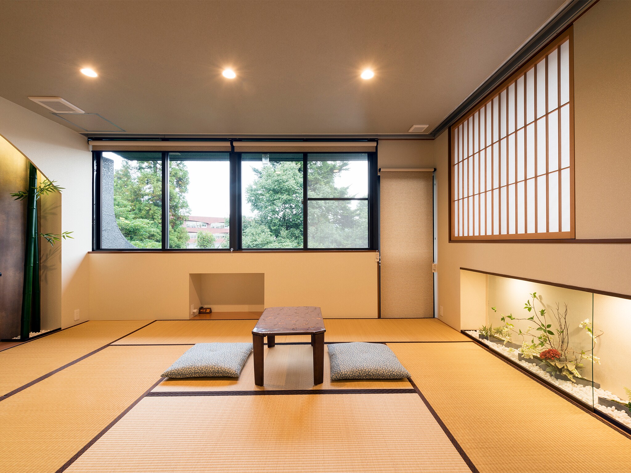 Japanese-style room