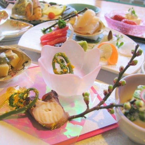 □ 春天懷石料理的例子