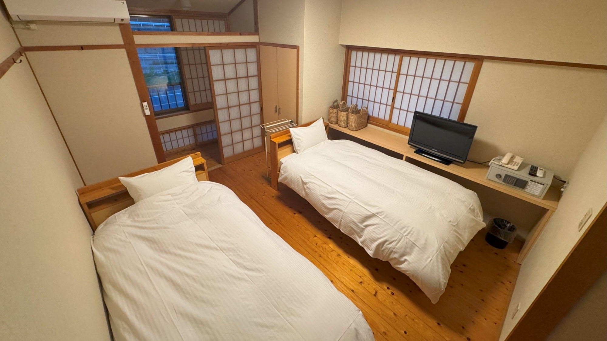 [Guest Room] Western-style room