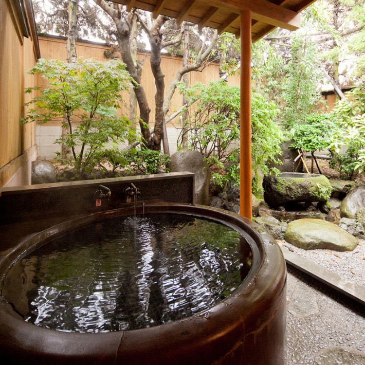 [Yamacha-tei / Sakura] Kamar bergaya Jepang 10 tikar tatami, bak mandi Goemon nostalgia