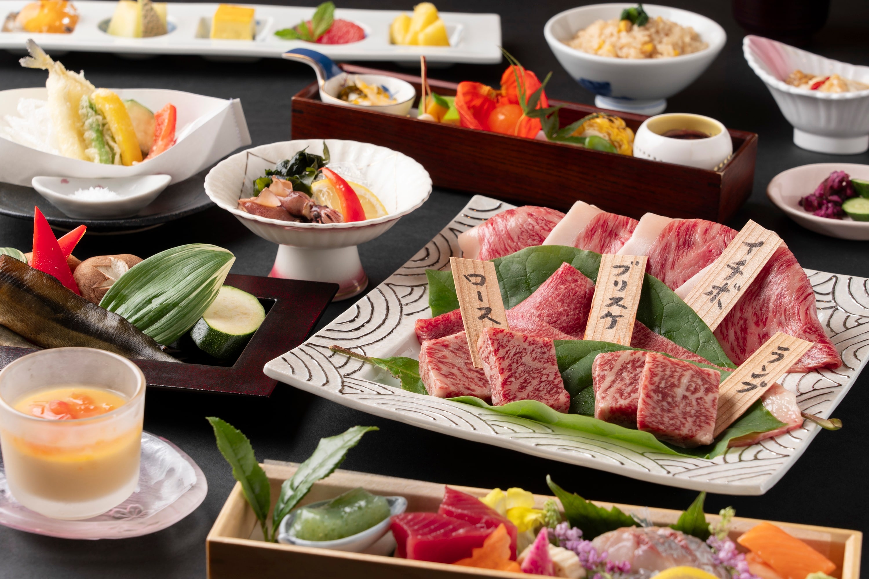 [อาหารเย็น] ชุดเนื้อฮิดะย่างแบบไคเซกิ (ตัวอย่าง)